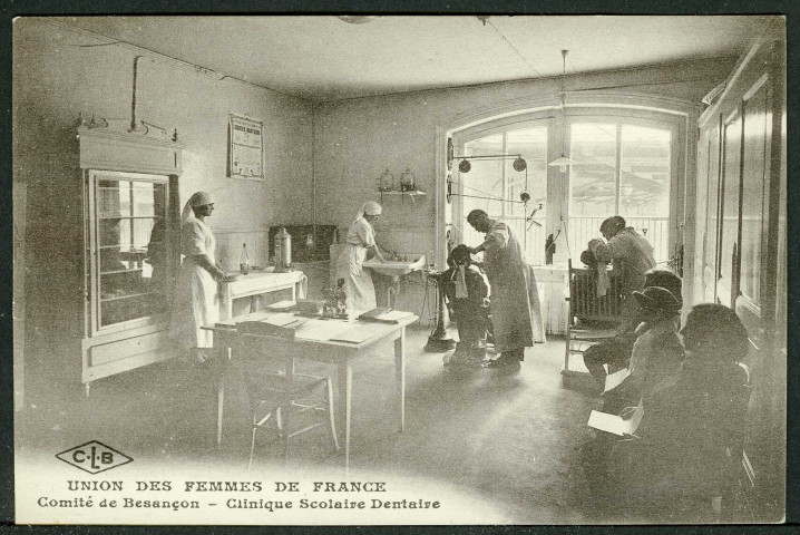Union des femmes de France, clinique scolaire dentaire