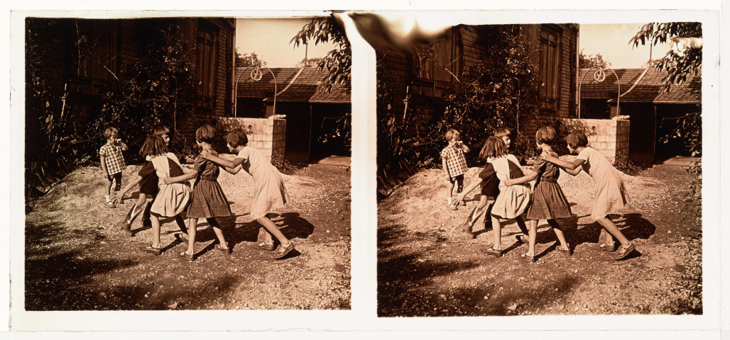 Enfants en train de jouer