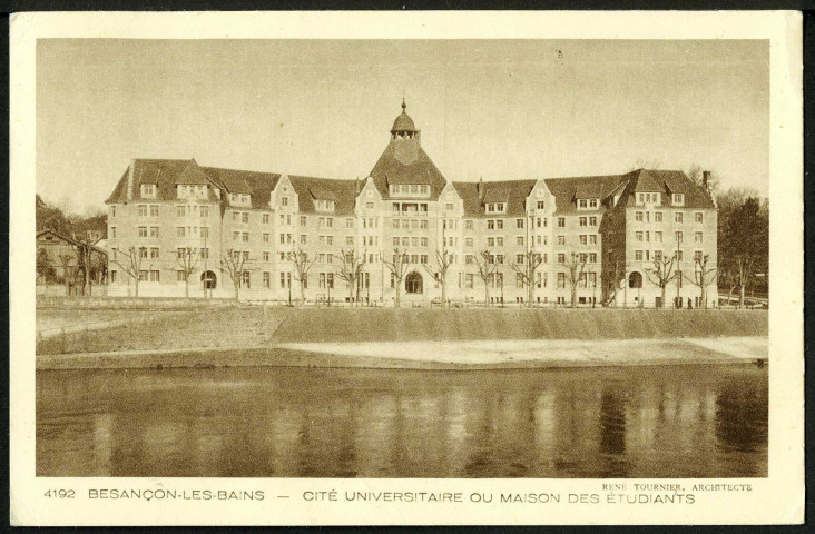 Cité universitaire ou maison des étudiants