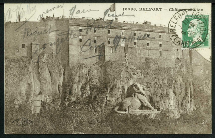 Le château et le lion