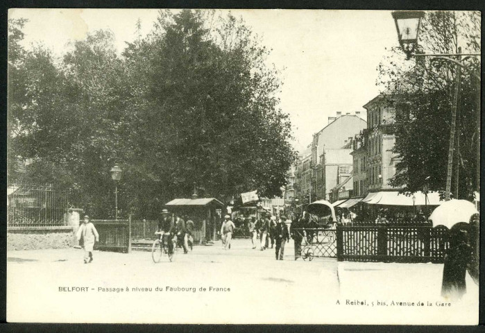 Passage à niveau du faubourg de France