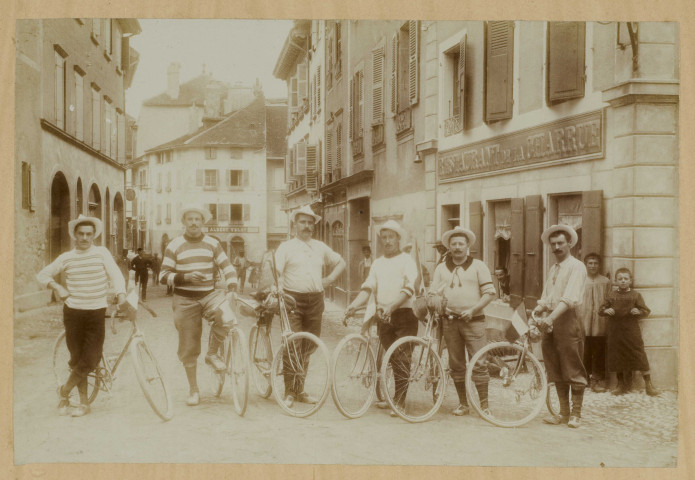Pontarlier, souvenir de la course cycliste des 14 et 15 juillet 1901
