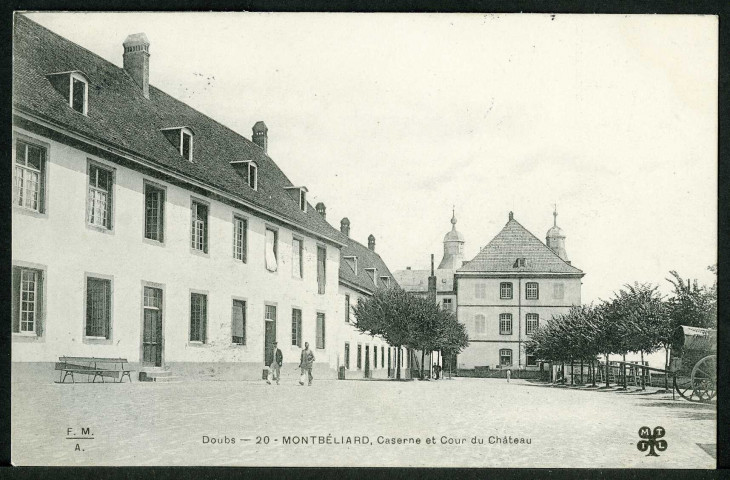 Caserne et cour du château
