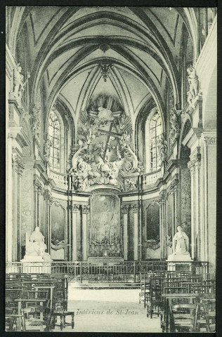 Intérieur de la cathédrale Saint-Jean