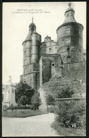 Le château et le monument aux morts