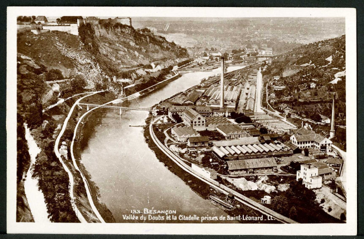 Vallée du Doubs et la citadelle, prises de Saint-Leonard