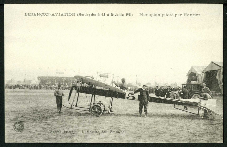 Monoplan piloté par Henriot