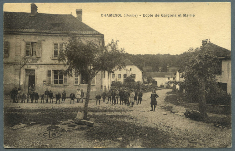 L'école de garçons et mairie