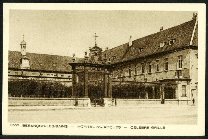 Grille en fer forgé de l'hôpital