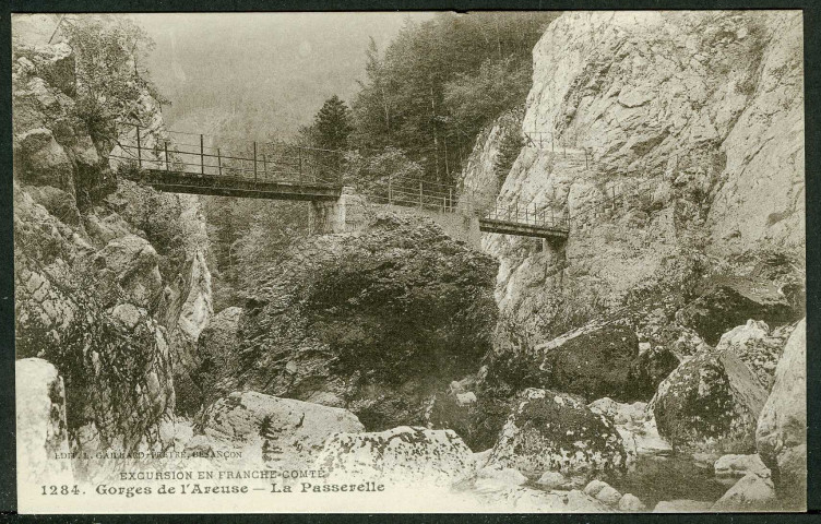 Gorge de l'Areuse. La passerelle