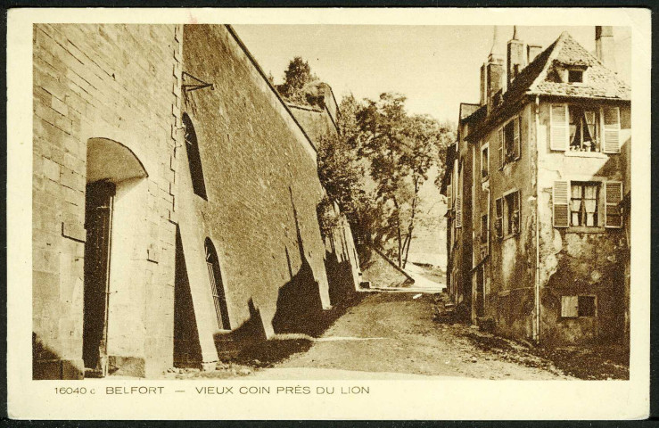 Vieux coin près du Lion
