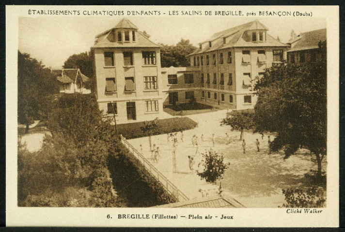 Etablissement climatique d'enfants, Bregille (fillettes), plein air, jeux