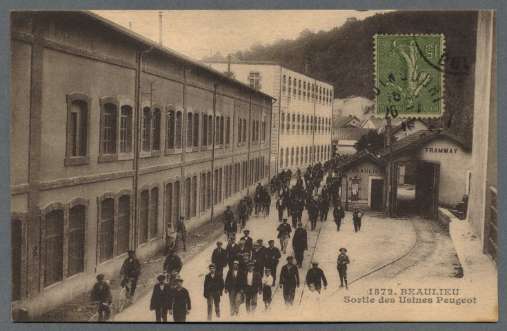 Sortie des usines Peugeot