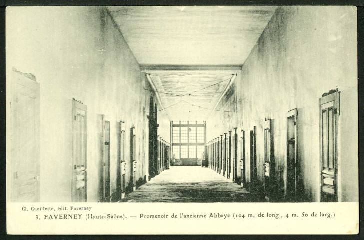 Promenoir de l'ancienne abbaye