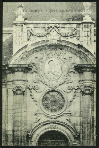 Eglise Saint-Jean, portail d'entrée