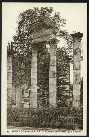 Vue du square archéologique Castan