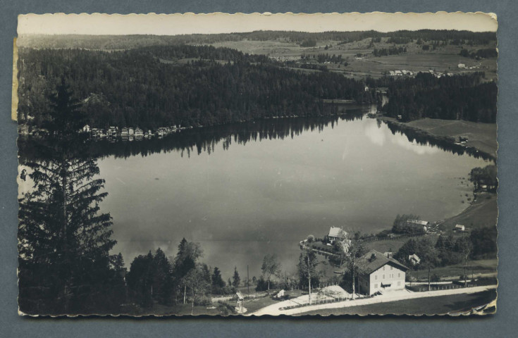 Le lac Saint Point vu des pentes de Montperreux