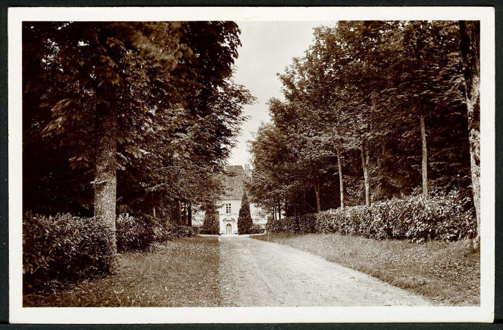 Institution missionnaire Notre-Dame de Grâce, l'avenue