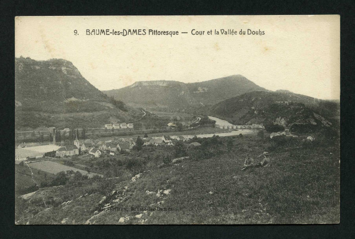 Cour et vallée du Doubs