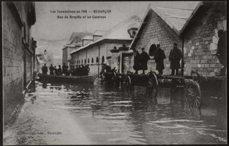 Rue de Bregille et les casernes, inondations 1910