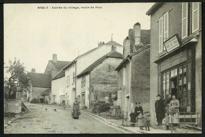 Entrée du village, route de Rioz