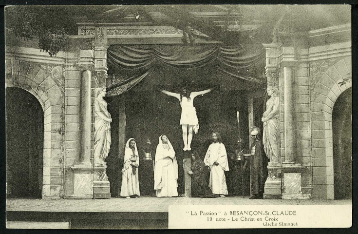 La Passion, le Christ en croix